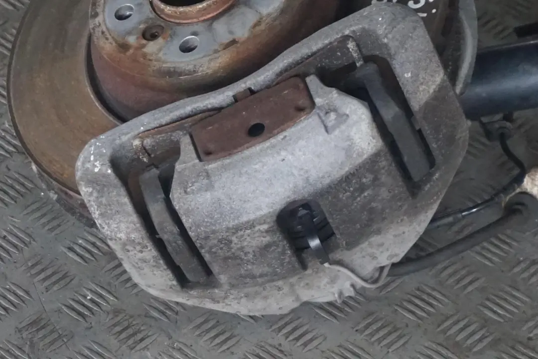 N54 Front Left N/S Spring Strut Leg Suspension Hub to BMW 3 Series E92 335i with Part number 6786003 BMW 3 Series E92 335i N54 Front Left N/S Spring Strut Leg Suspension Hub - SKU 6786003 - Part number 6786003