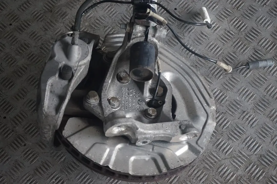 N54 Front Left N/S Spring Strut Leg Suspension Hub to BMW 3 Series E92 335i with Part number 6786003 BMW 3 Series E92 335i N54 Front Left N/S Spring Strut Leg Suspension Hub - SKU 6786003 - Part number 6786003