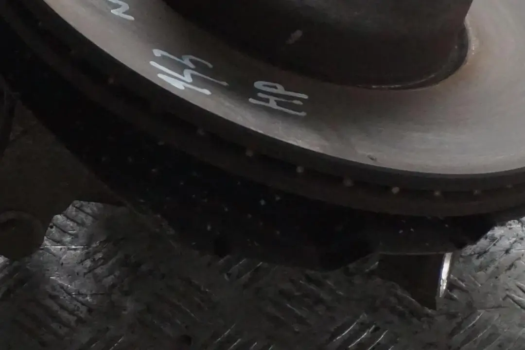 N47 Front Left N/S Spring Strut Brake Suspension Leg Hub to BMW 3 E91 Touring 318d with Part number 6786013 BMW 3 E91 Touring 318d N47 Front Left N/S Spring Strut Brake Suspension Leg Hub - SKU 6786013-3 - Part number 6786013