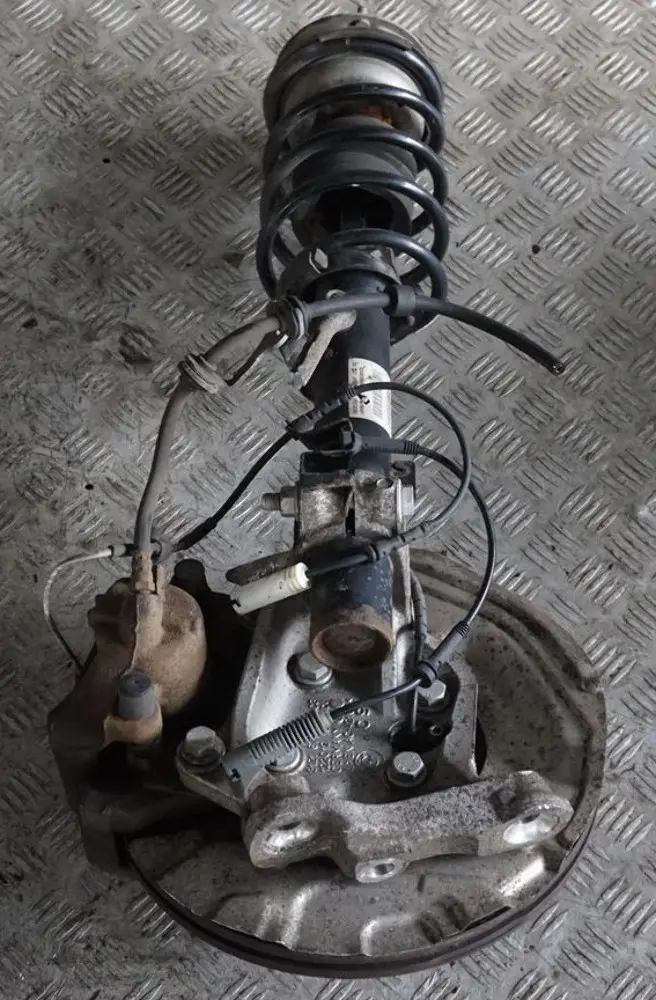 BMW E91 318d N47N M Sport Delantero Izquierdo Muelle Strut Suspension Pierna - SKU 6786015-1 - Número de pieza 6786015