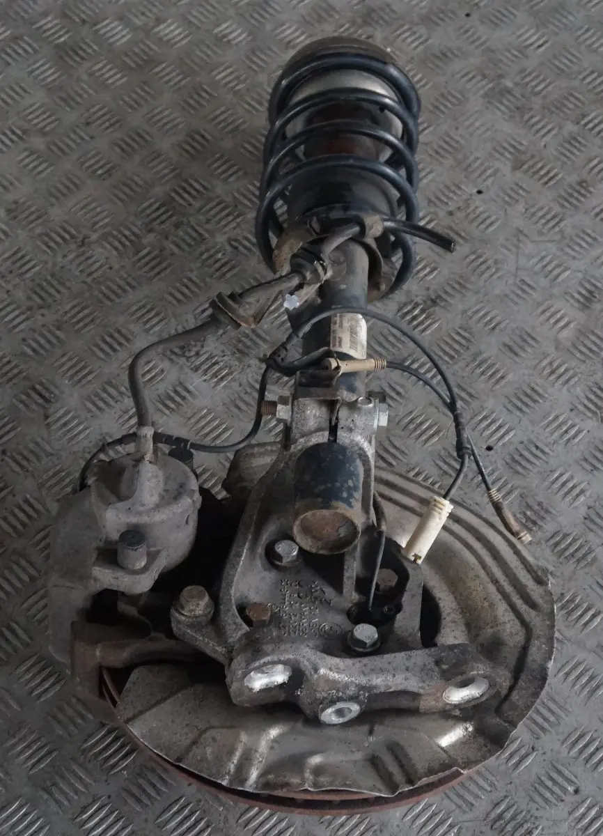M57N2 M Sport Delantero Izquierdo Muelle Strut Suspension Pierna para BMW E91 330d con número de pieza 6786015 BMW E91 330d M57N2 M Sport Delantero Izquierdo Muelle Strut Suspension Pierna - SKU 6786015 - Número de pieza 6786015