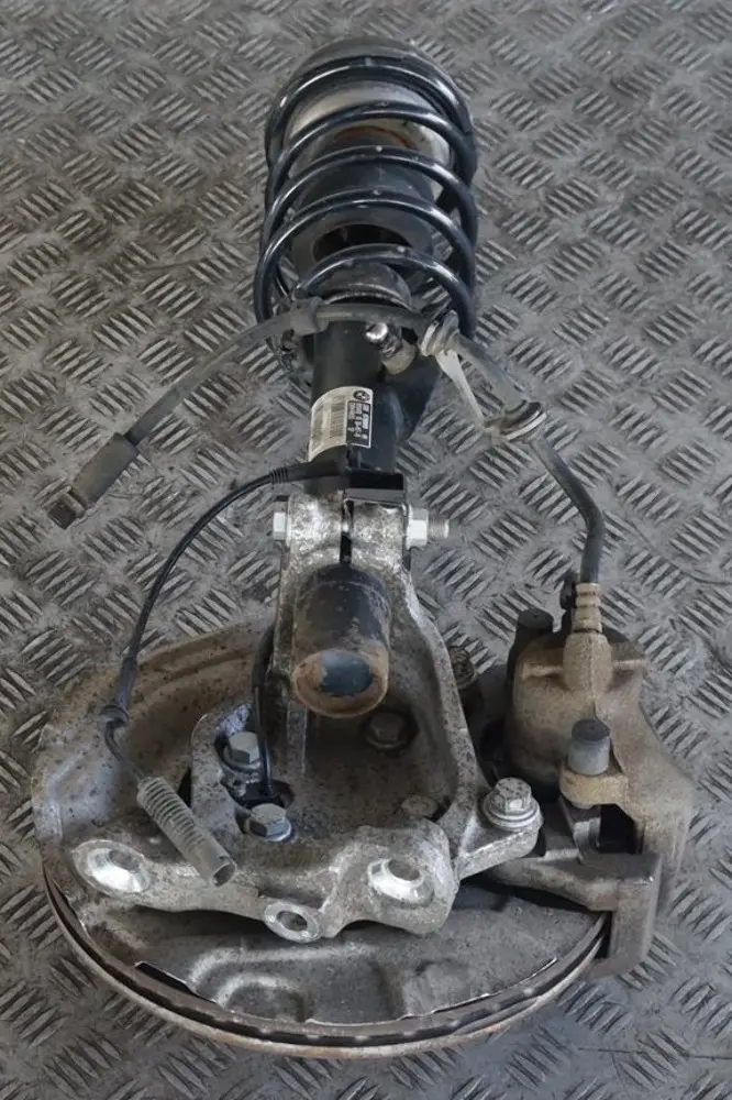 N47N Amortyzator zwrotnica lewa SPORT do BMW E91 318d o numerze 6786016 BMW E91 318d N47N Amortyzator zwrotnica lewa SPORT - SKU 6786016-1 - Numer Części 6786016