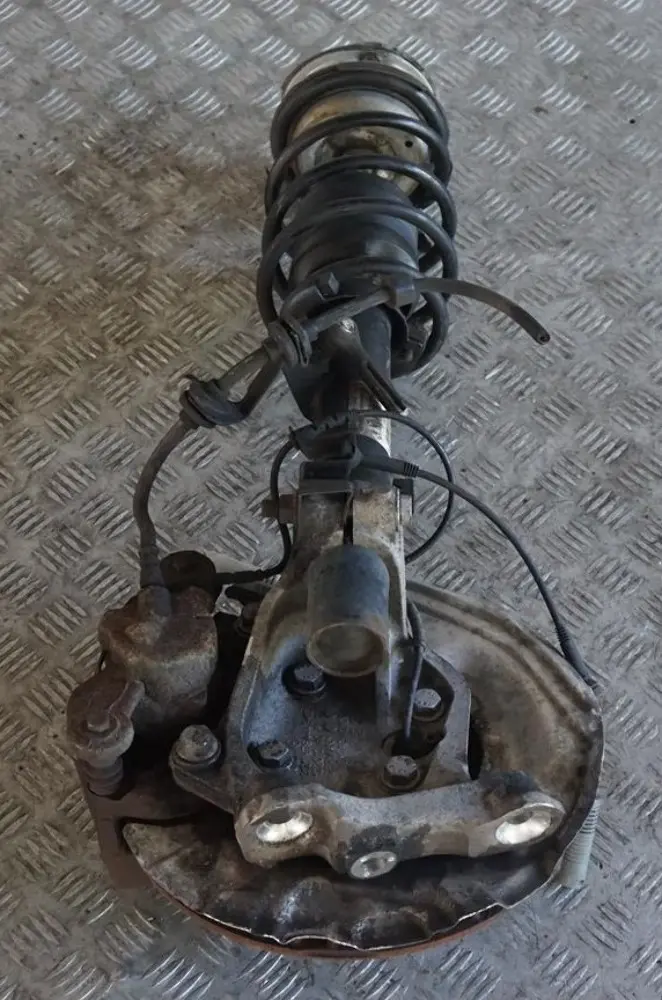 BMW 1 Series E87N 118d N47 Front Left N/S Spring Strut Brake Suspension Leg Axle - SKU 6786017-8 - Part number 6786017