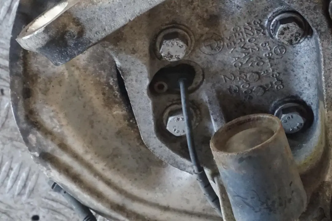 N47 Amortisseur avant Gauche Pivotement Bremss pour BMW E87 LCI 118d à propos du numéro de pièce 6786017 BMW E87 LCI 118d N47 Amortisseur avant Gauche Pivotement Bremss - SKU 6786017-8 - Numéro de pièce 6786017