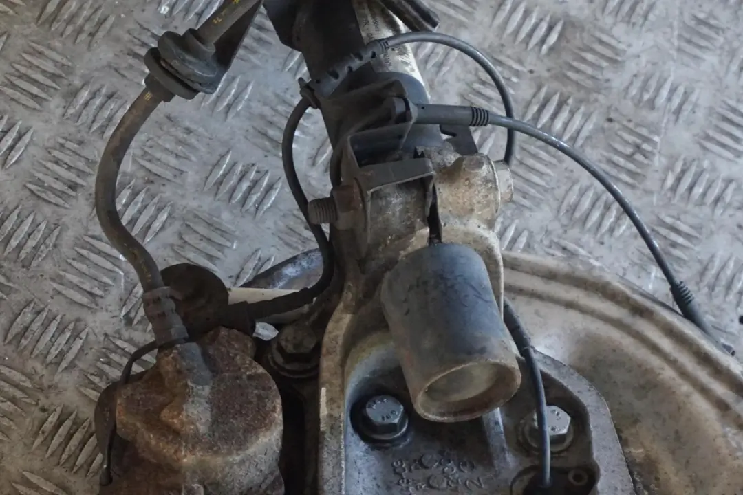 N47 Stoßdämpfer Federbein vorn links Schwenklager Bremss für BMW 1 er E87 LCI 118d mit Teilenummer 6786017 BMW 1 er E87 LCI 118d N47 Stoßdämpfer Federbein vorn links Schwenklager Bremss - SKU 6786017-8 - Teilenummer 6786017