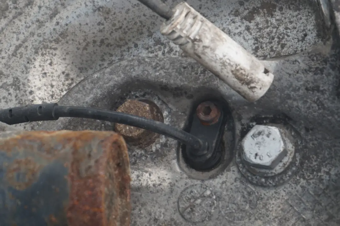 N47 177PS Kit Amortisseur Pivotement avant Gauche pour BMW E81 120d à propos du numéro de pièce 6786021 BMW E81 120d N47 177PS Kit Amortisseur Pivotement avant Gauche - SKU 6786021-3 - Numéro de pièce 6786021