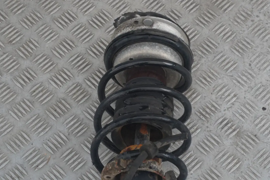 N47 Front Left N/S Spring Strut Brake Suspension Leg Hub to BMW 1 Series E82 120d with Part number 6786021 BMW 1 Series E82 120d N47 Front Left N/S Spring Strut Brake Suspension Leg Hub - SKU 6786021-3 - Part number 6786021