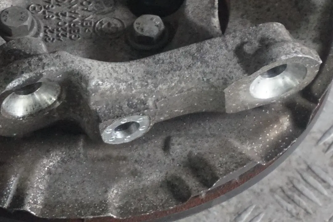 N43 170PS Kit Amortisseur Pivotement a L'Avant Gauche pour BMW E82 120i à propos du numéro de pièce 6786021 BMW E82 120i N43 170PS Kit Amortisseur Pivotement a L'Avant Gauche - SKU 6786021-6 - Numéro de pièce 6786021