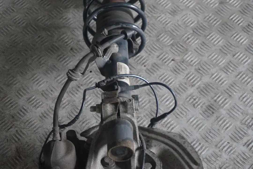 N43 Front Left N/S Spring Strut Brake Suspension Leg Hub to BMW 1 Series E82 120i with Part number 6786021 BMW 1 Series E82 120i N43 Front Left N/S Spring Strut Brake Suspension Leg Hub - SKU 6786021-6 - Part number 6786021