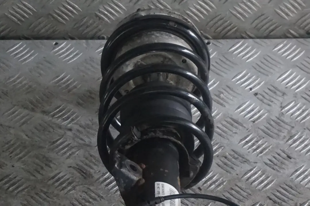 N47 Amortyzator zwrotnica przód 116HP do BMW E81 116d o numerze 6786021 BMW E81 116d N47 Amortyzator zwrotnica przód 116HP - SKU 6786021-7 - Numer Części 6786021