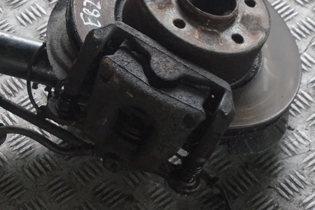 N47 Amortyzator zwrotnica przód 143HP do BMW E82 118d o numerze 6786022 BMW E82 118d N47 Amortyzator zwrotnica przód 143HP - SKU 6786022-3 - Numer Części 6786022