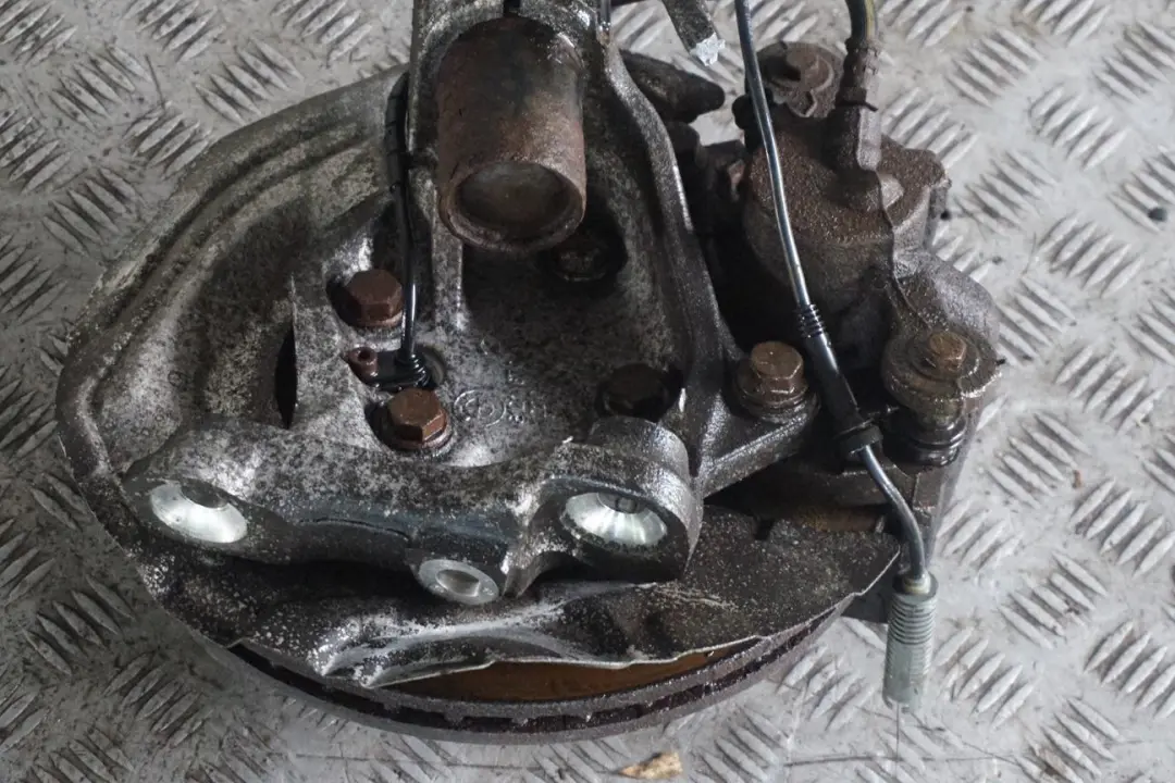 N47 Delantero Derecho Muelle Strut Freno Suspensión Pierna Cubo para BMW E82 118d con número de pieza 6786022 BMW E82 118d N47 Delantero Derecho Muelle Strut Freno Suspensión Pierna Cubo - SKU 6786022-3 - Número de pieza 6786022