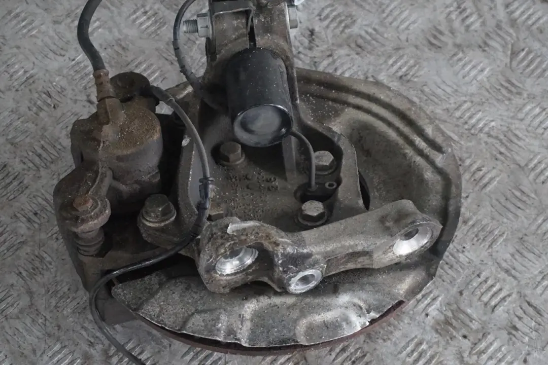 N47 Amortyzator zwrotnica lewa SPORT do BMW E81 118d o numerze 6786023 BMW E81 118d N47 Amortyzator zwrotnica lewa SPORT - SKU 6786023-1 - Numer Części 6786023