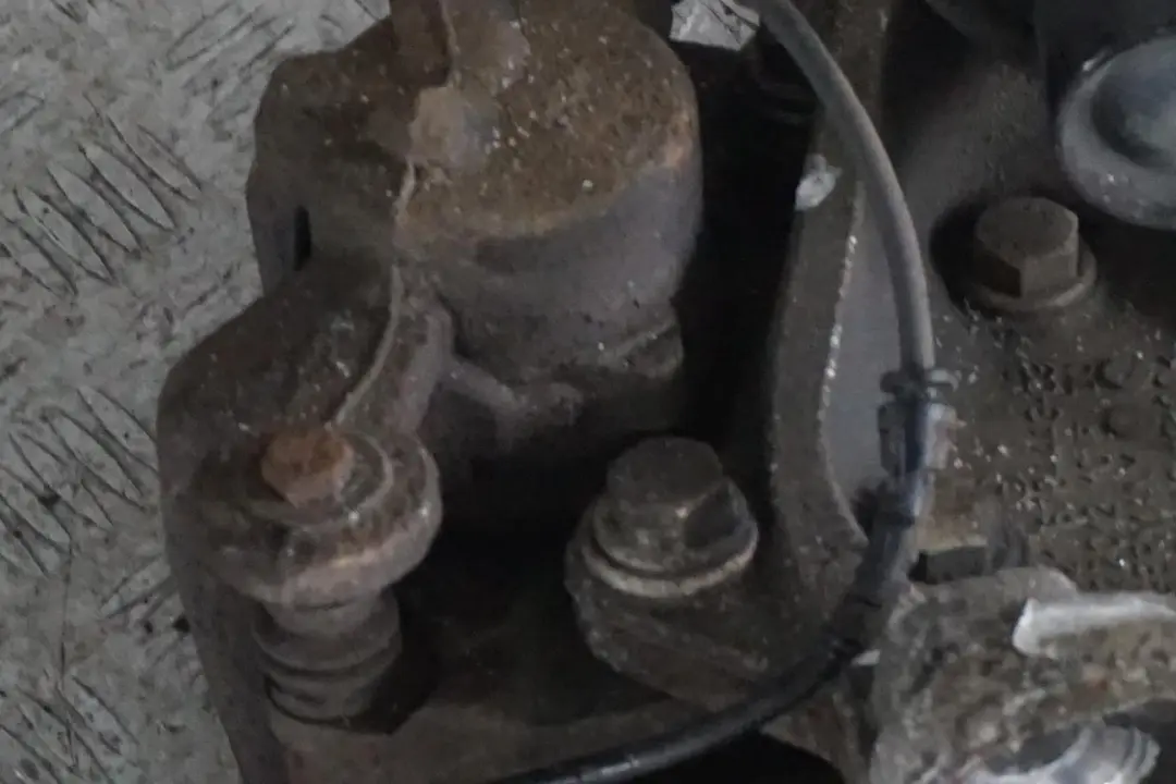 N47 Amortyzator zwrotnica lewa SPORT do BMW E81 118d o numerze 6786023 BMW E81 118d N47 Amortyzator zwrotnica lewa SPORT - SKU 6786023-1 - Numer Części 6786023