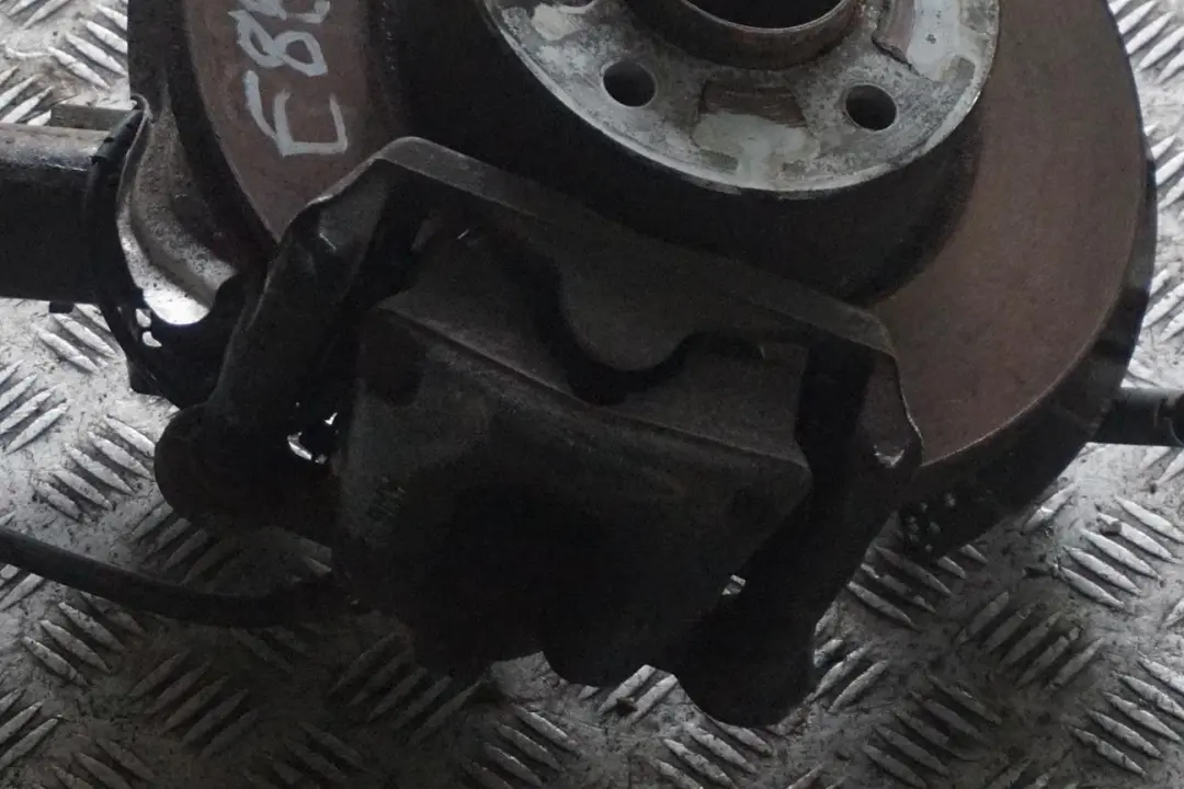 BMW E88 118i N43 M Sport Delantero Derecho Muelle Pata Suspensión Freno Buje - SKU 6786028-1 - Número de pieza 6786028
