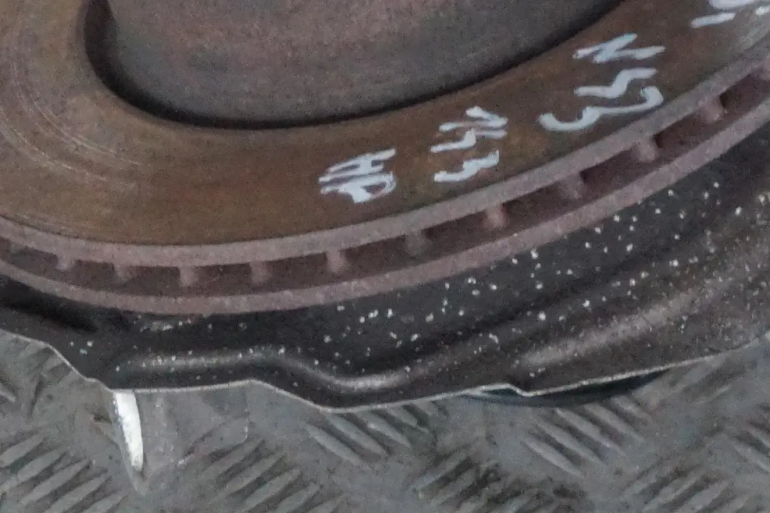 BMW E88 118i N43 M Sport Delantero Derecho Muelle Pata Suspensión Freno Buje - SKU 6786028-1 - Número de pieza 6786028