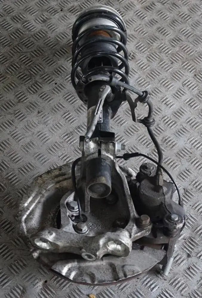 BMW E88 118i N43 143PS M Sport Molla Sospensioni Cuscinetto Perno Ant. Destra - SKU 6786028-1 - Numero di parte 6786028