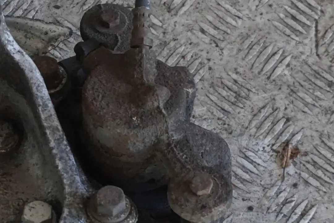 N47 Amortyzator zwrotnica prawa SPORT do BMW E88 118i o numerze 6786028 BMW E88 118i N47 Amortyzator zwrotnica prawa SPORT - SKU 6786028-2 - Numer Części 6786028