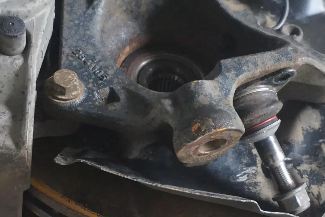 M57N2 Muelle Delantero Izquierdo Pata Suspensión Freno para BMW 5 E61 Touring 530xd con número de pieza 6768797 BMW 5 E61 Touring 530xd M57N2 Muelle Delantero Izquierdo Pata Suspensión Freno - SKU lhd-6786517 - Número de pieza 6768797