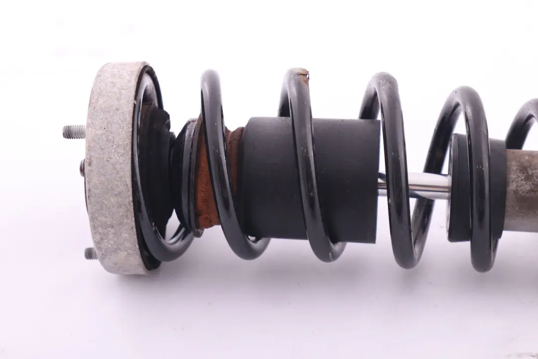 Sospensione Posteriore Puntone Ammortizzatore Sinistra Destra per BMW E64 con numero di parte 6786530 BMW E64 Sospensione Posteriore Puntone Ammortizzatore Sinistra Destra - SKU 6786530 - Numero di parte 6786530