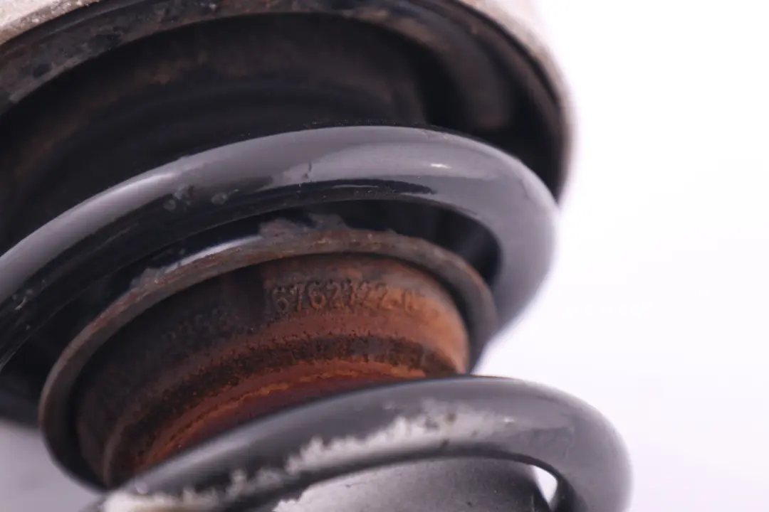 Suspensión Trasera Muelle Amortiguador Izquierda Derecha para BMW E64 con número de pieza 6786530 BMW E64 Suspensión Trasera Muelle Amortiguador Izquierda Derecha - SKU 6786530 - Número de pieza 6786530