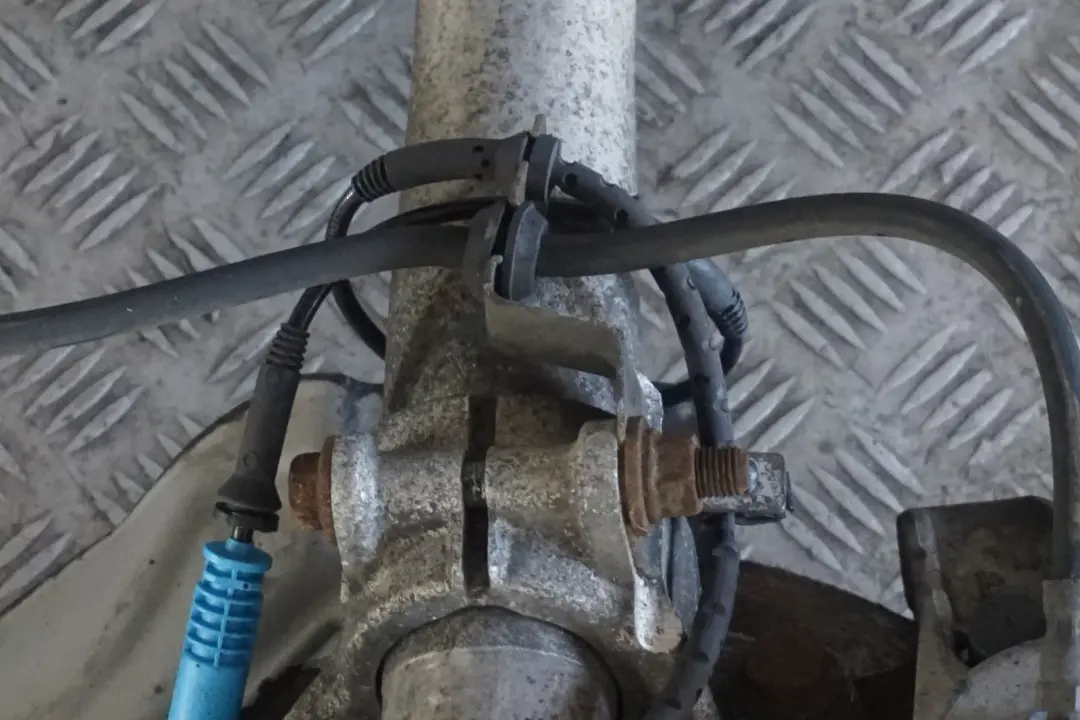 BMW 7 er E66 730Ld M57N2 231HP Stoßdämpfer Federbein Vorn Rechts Schwenklager - SKU 6786532 - Teilenummer 6786532