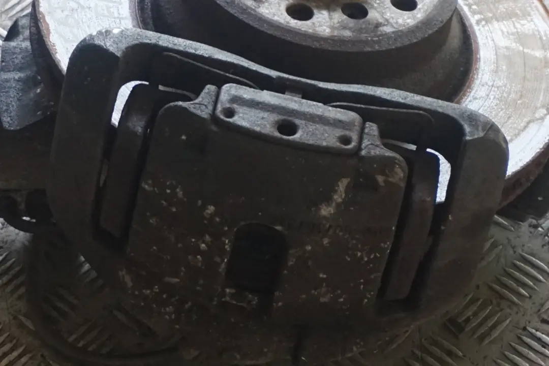 N62 333PS Amortisseur Avant Droite Pivotement pour BMW 7 E65 745i à propos du numéro de pièce 6786534 BMW 7 E65 745i N62 333PS Amortisseur Avant Droite Pivotement - SKU 6786534 - Numéro de pièce 6786534