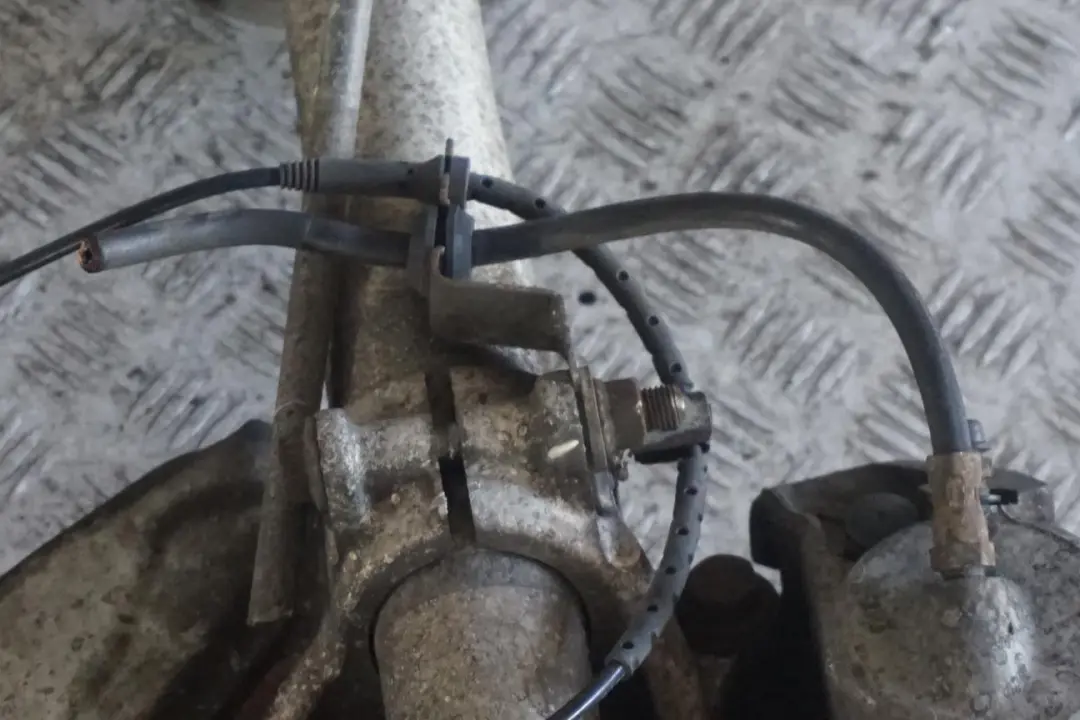 7er E65 730i M54 Stoßdämpfer Federbein Schwenklager Vorne Rechts für BMW mit Teilenummer 6786538 BMW 7er E65 730i M54 Stoßdämpfer Federbein Schwenklager Vorne Rechts - SKU 6786538-1 - Teilenummer 6786538