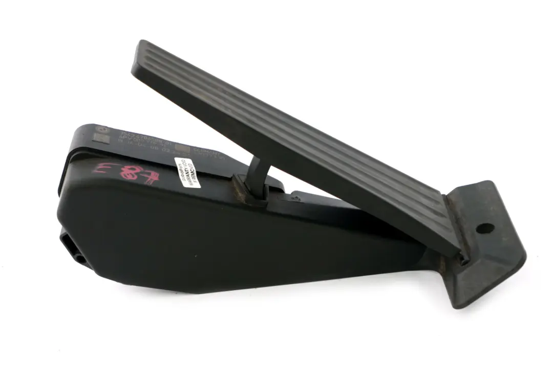 Modulo Pedal Acelerador Cambio Automatico para BMW E81 E87 F30 con número de pieza 6853175 BMW E81 E87 F30 Modulo Pedal Acelerador Cambio Automatico - SKU 6786588 - Número de pieza 6853175