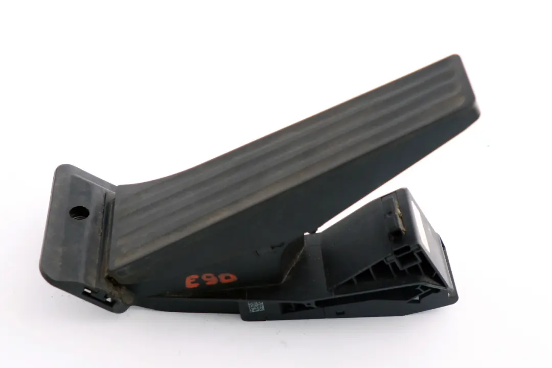 Fahrpedalmodul Schaltgetriebe für BMW E60 E61 E63 E83 E89 E90 E91 mit Teilenummer 6788633 BMW E60 E61 E63 E83 E89 E90 E91 Fahrpedalmodul Schaltgetriebe - SKU 6788633 - Teilenummer 6788633