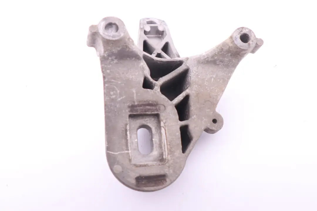 Łapa Wspornik Skrzyni N47N do MINI R55 R56 LCI R60 o numerze 6788663 MINI R55 R56 LCI R60 Łapa Wspornik Skrzyni N47N - SKU 6788663 - Numer Części 6788663