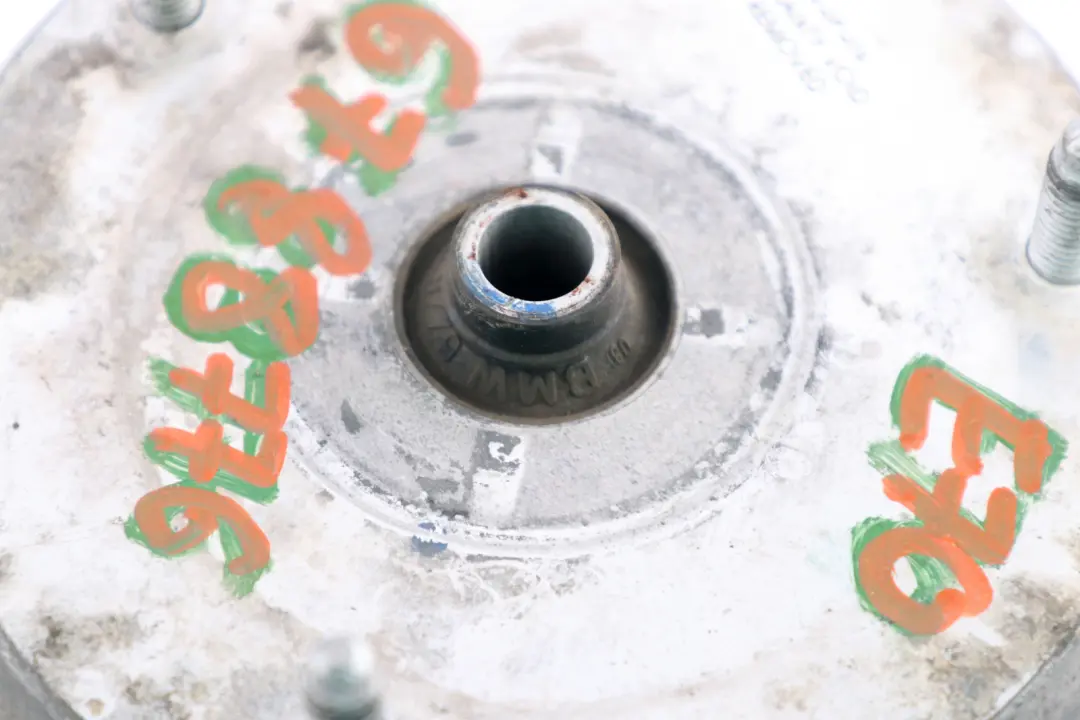 BMW X5 X6 Serie E70 LCI E71 Soporte Rodamiento Brida Eje Delantero Suspensión - SKU 6788776 - Número de pieza 6788776