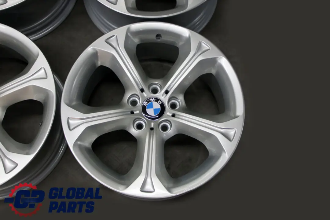 Komplettes 4x Rad Alufelgen Felgen 18" 8J ET:30 Sternspeiche 320 für BMW X1 er E84 mit Teilenummer 6789143 BMW X1 er E84 Komplettes 4x Rad Alufelgen Felgen 18" 8J ET:30 Sternspeiche 320 - SKU 6789143 - Teilenummer 6789143