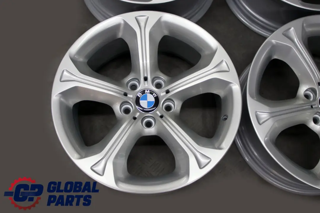 Komplettes 4x Rad Alufelgen Felgen 18" 8J ET:30 Sternspeiche 320 für BMW X1 er E84 mit Teilenummer 6789143 BMW X1 er E84 Komplettes 4x Rad Alufelgen Felgen 18" 8J ET:30 Sternspeiche 320 - SKU 6789143 - Teilenummer 6789143