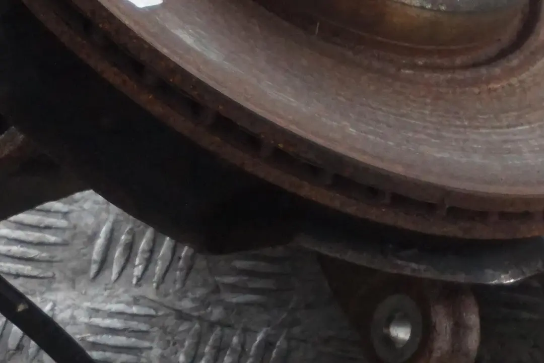 Front Left N/S Spring Strut Suspension Leg Brake Hub to BMW Mini R57 Cabrio S N18 with Part number 6789553 BMW Mini R57 Cabrio S N18 Front Left N/S Spring Strut Suspension Leg Brake Hub - SKU 6789553-1 - Part number 6789553