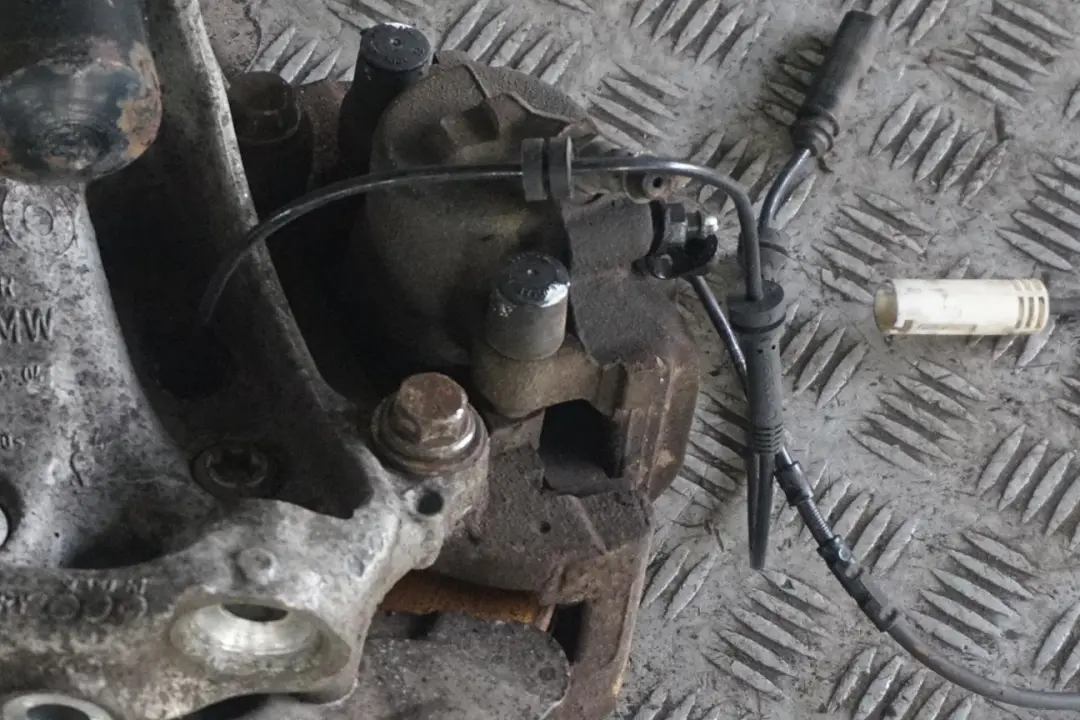 N47N M Sport Front Right O/S Suspension Leg Spring Strut Hub to BMW F20 118d with Part number 6791575 BMW F20 118d N47N M Sport Front Right O/S Suspension Leg Spring Strut Hub - SKU 6791575-2 - Part number 6791575