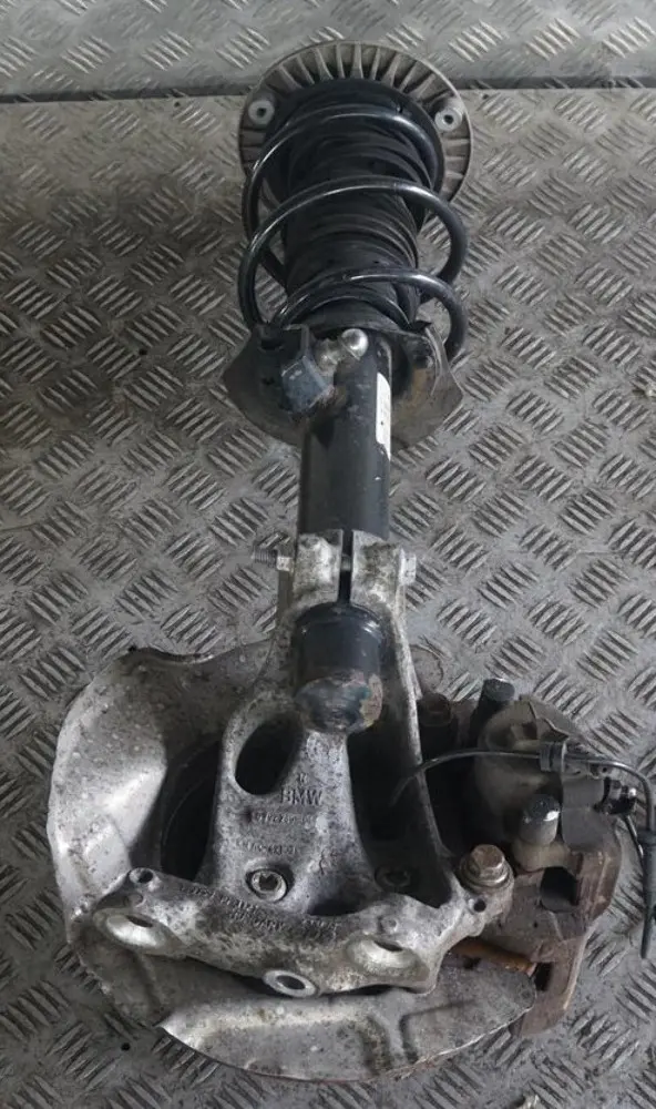 BMW 1 er F20 118d N47N M Sport Stoßdämpfer Federbein Schwenklager Vorn Rechts - SKU 6791575-2 - Teilenummer 6791575