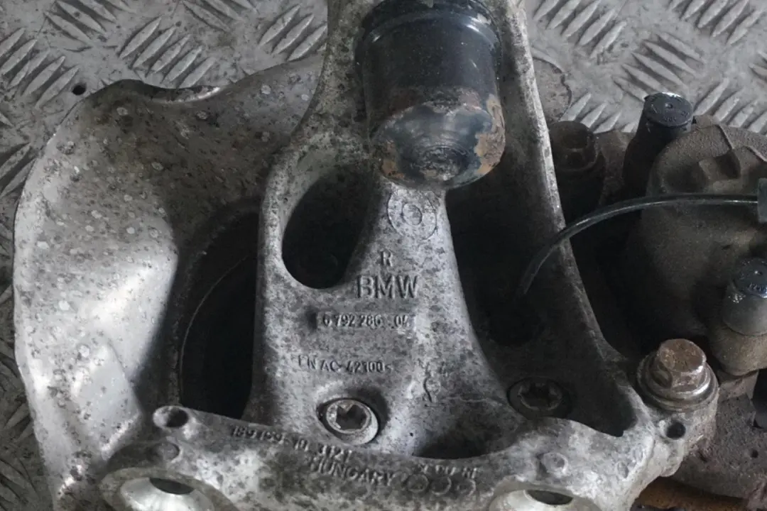 N47N M Sport Front Right O/S Suspension Leg Spring Strut Hub to BMW F20 118d with Part number 6791575 BMW F20 118d N47N M Sport Front Right O/S Suspension Leg Spring Strut Hub - SKU 6791575-2 - Part number 6791575