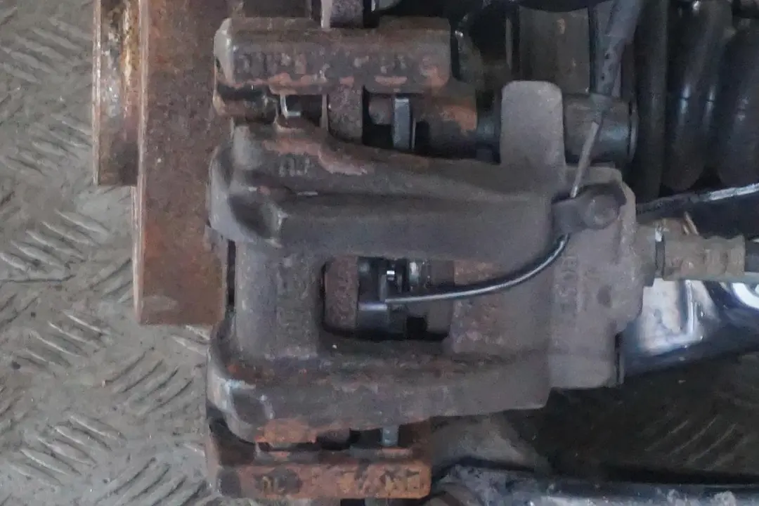 136PS Federbein Radträger Schwenklager Hinten Rechts für BMW 1 F20 116i N13 mit Teilenummer 6791586 BMW 1 F20 116i N13 136PS Federbein Radträger Schwenklager Hinten Rechts - SKU 6791586-2 - Teilenummer 6791586