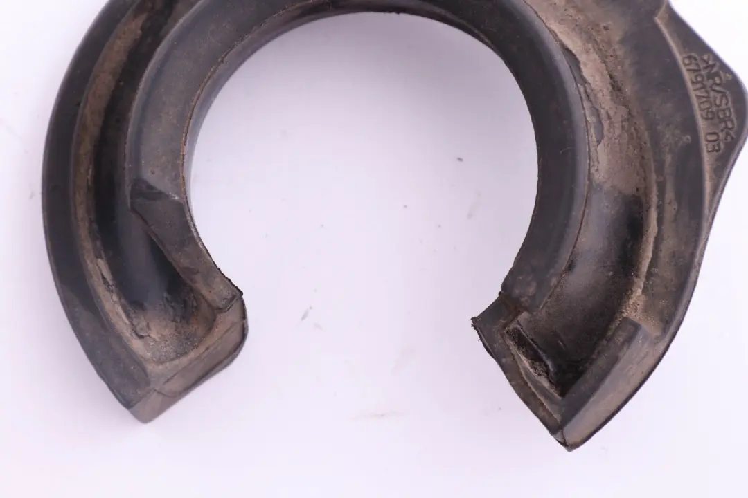 Guma Podkładka Sprężyny do BMW F20 F21 F30 F31 F32 o numerze 6791709 BMW F20 F21 F30 F31 F32 Guma Podkładka Sprężyny - SKU 6791709 - Numer Części 6791709