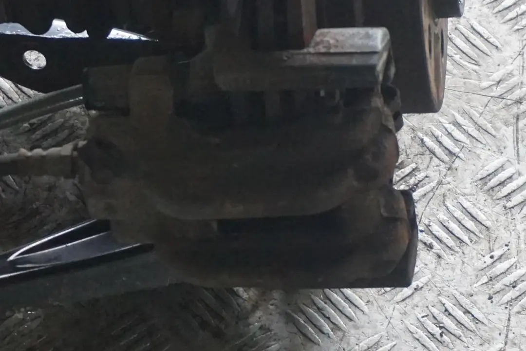 N47N 184PS Federbein Radträger Schwenklager Hinten Links für BMW 2 er F22 220d mit Teilenummer 6792515 BMW 2 er F22 220d N47N 184PS Federbein Radträger Schwenklager Hinten Links - SKU 6792515-5 - Teilenummer 6792515