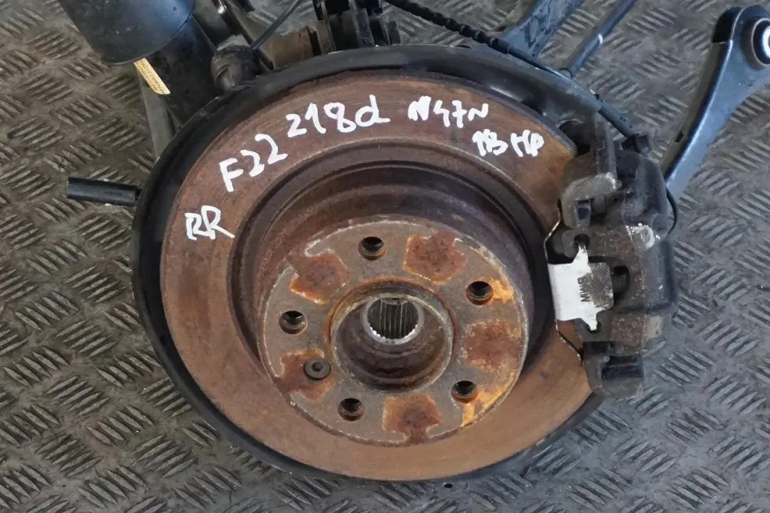 N47N 143PS Federbein Radträger Schwenklager Hinten Rechts für BMW F22 218d mit Teilenummer 6792516 BMW F22 218d N47N 143PS Federbein Radträger Schwenklager Hinten Rechts - SKU 6792516-3 - Teilenummer 6792516