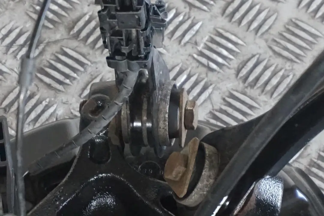 N47N 163 hp Rear Left N/S Suspension Leg Brake Caliper Disc to BMW 3 F30 320d ed with Part number 6792521 BMW 3 F30 320d ed N47N 163 hp Rear Left N/S Suspension Leg Brake Caliper Disc - SKU 6792521-1 - Part number 6792521