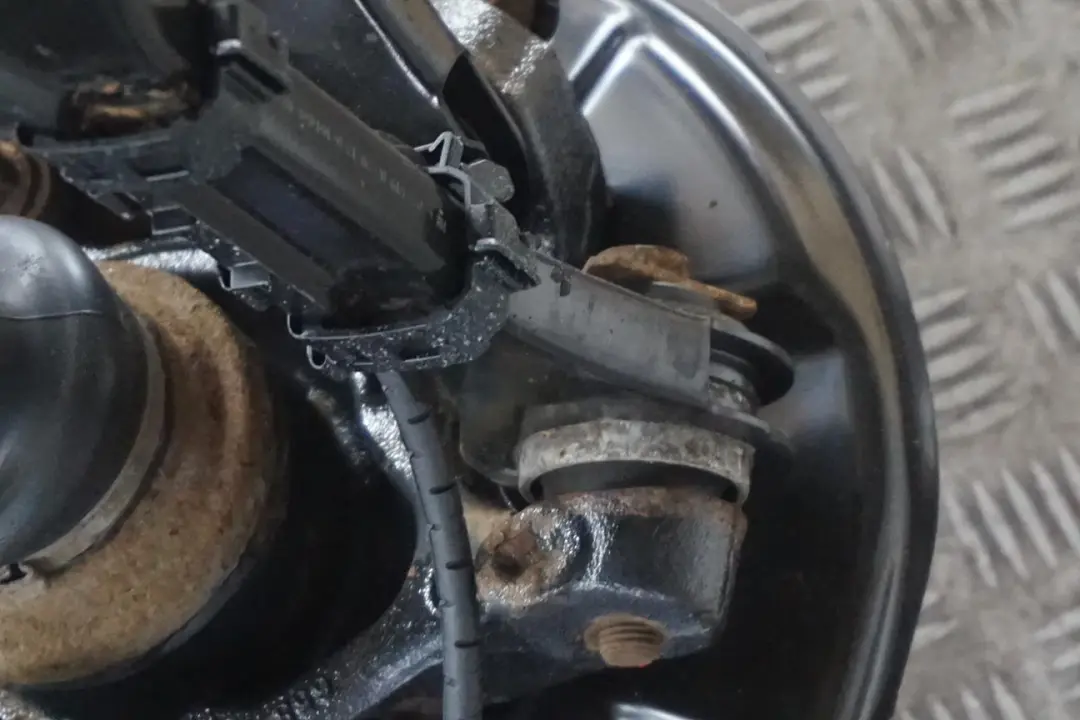 N47N 143PS Radträger Bremsscheibe Hinten Rechts Set für BMW 3 er F30 318d mit Teilenummer 6792522 BMW 3 er F30 318d N47N 143PS Radträger Bremsscheibe Hinten Rechts Set - SKU 6792522 - Teilenummer 6792522