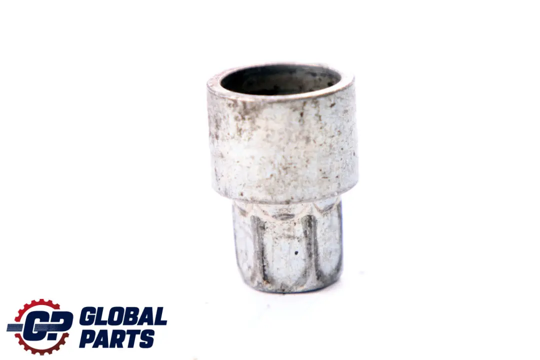 Jeu de boulons de roue verrouillés Écrou de sécurité pour BMW F20 F21 F30 F80 à propos du numéro de pièce 6792851 BMW F20 F21 F30 F80 Jeu de boulons de roue verrouillés Écrou de sécurité - SKU 6792851-1 - Numéro de pièce 6792851