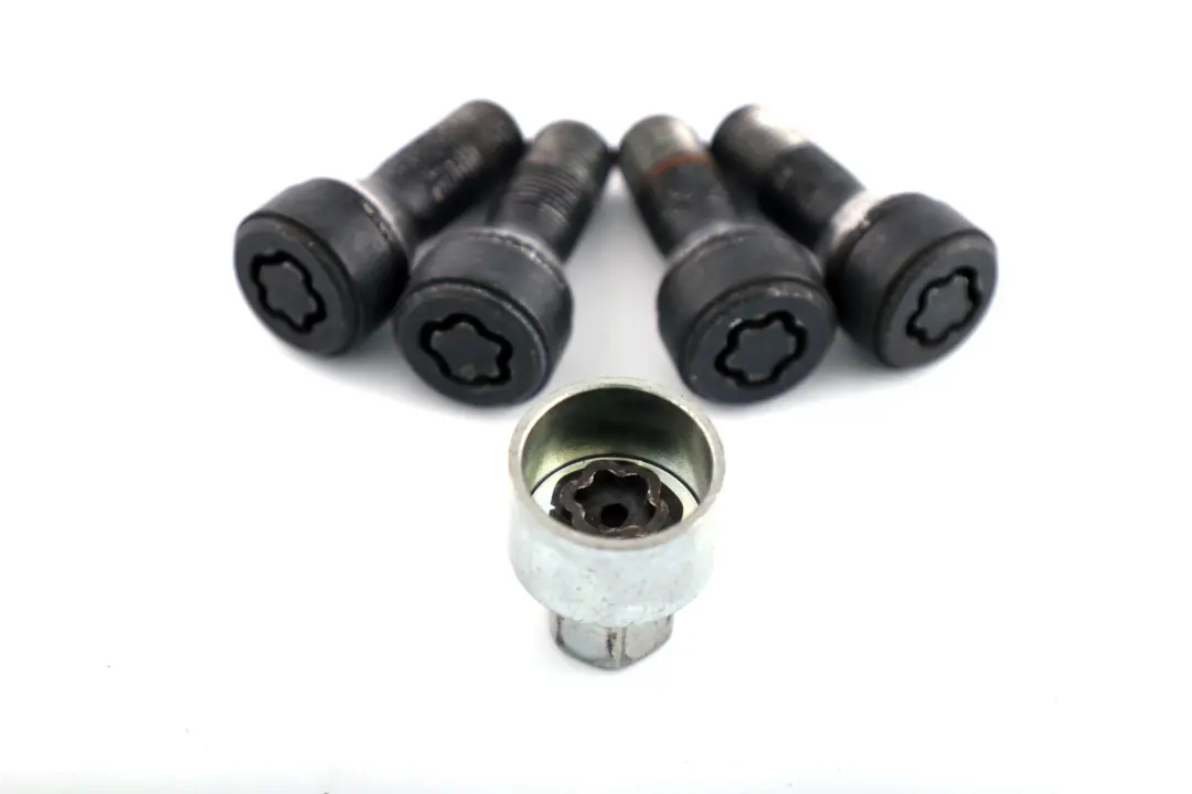 BMW F10 F11 F20 F21 F30 Set Bloccaggio Bullone Ruota Serrature Dado Sicurezza - SKU 6792851 - Numero di parte 6792851