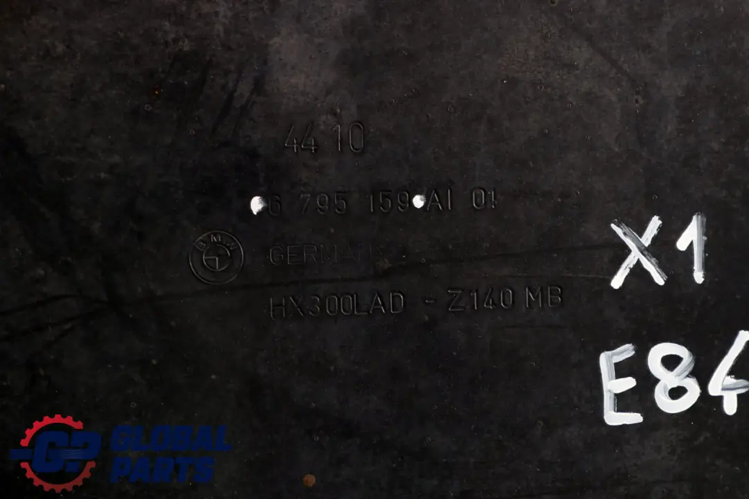 Tapa Placa De Refuerzo Caja De Transferencia para BMW E90 E91 E84 con número de pieza 6795159 BMW E90 E91 E84 Tapa Placa De Refuerzo Caja De Transferencia - SKU 6795159 - Número de pieza 6795159