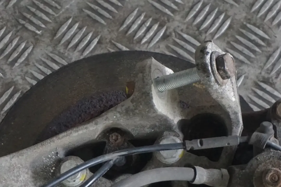 N47N Längslenker Radnabe Bremsscheibe Hinten Rechts für Mini Clubman R55 D mit Teilenummer 6795660 Mini Clubman R55 D N47N Längslenker Radnabe Bremsscheibe Hinten Rechts - SKU 6795660-3 - Teilenummer 6795660