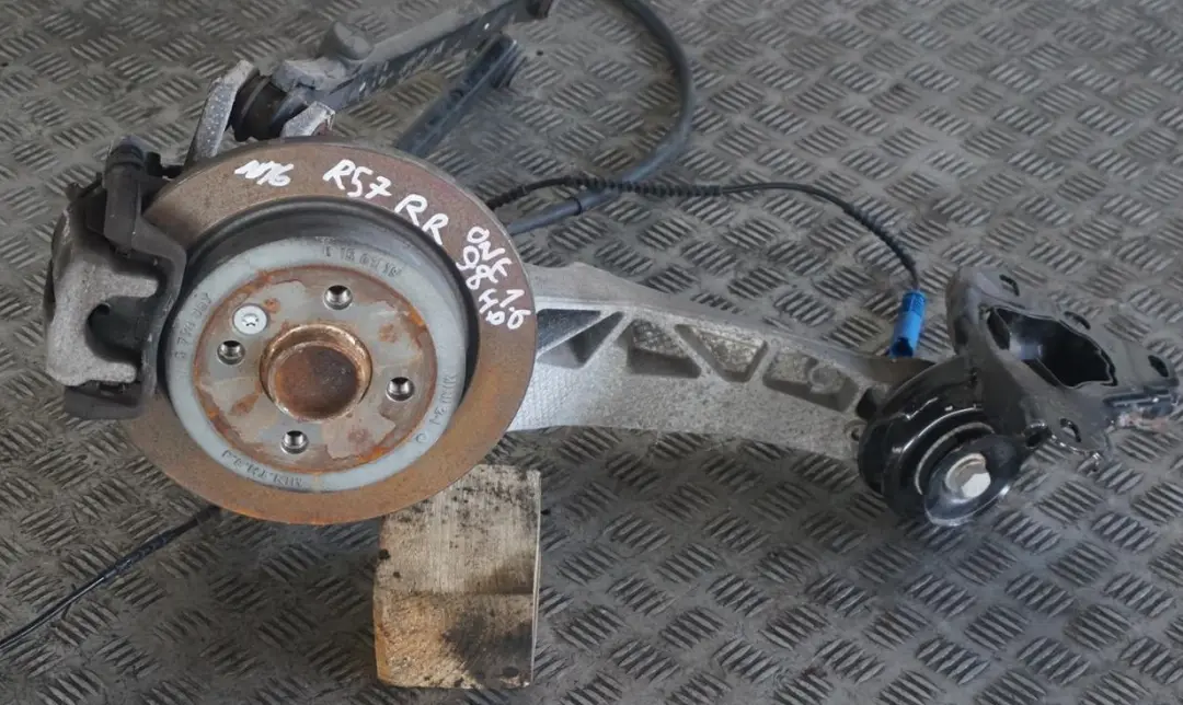 98hp Längslenker Bremsscheibe Hinten Rechts für Mini R57 Cabrio One N16 mit Teilenummer 6795660 Mini R57 Cabrio One N16 98hp Längslenker Bremsscheibe Hinten Rechts - SKU 6795660-4 - Teilenummer 6795660
