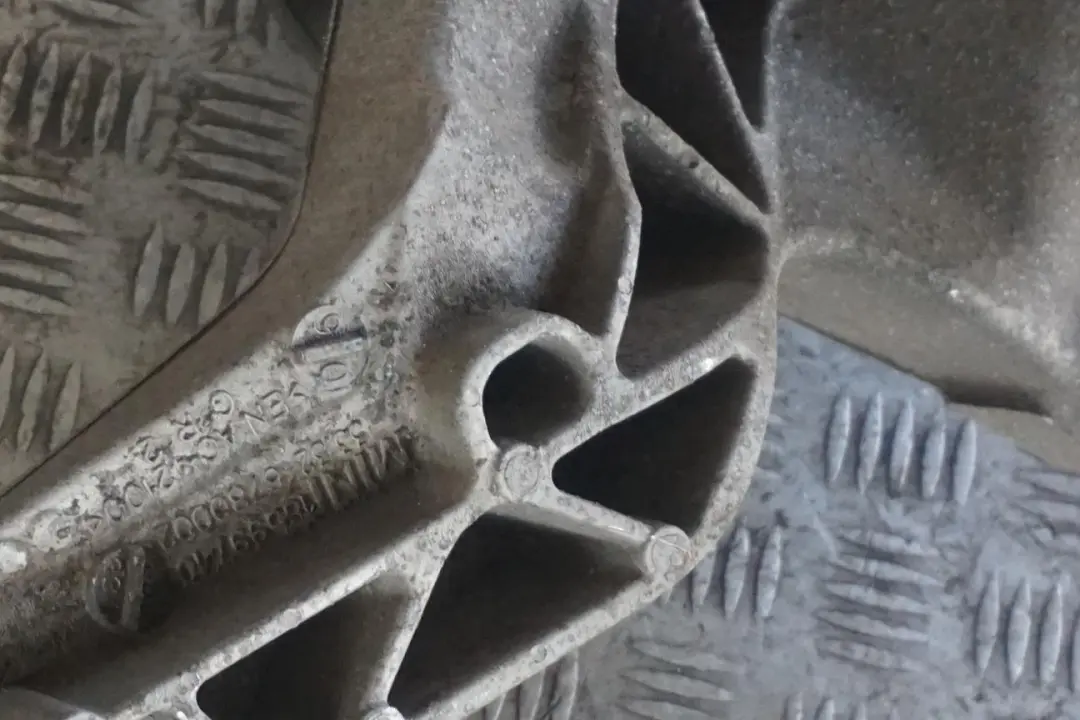 98hp Längslenker Bremsscheibe Hinten Rechts für Mini R57 Cabrio One N16 mit Teilenummer 6795660 Mini R57 Cabrio One N16 98hp Längslenker Bremsscheibe Hinten Rechts - SKU 6795660-4 - Teilenummer 6795660